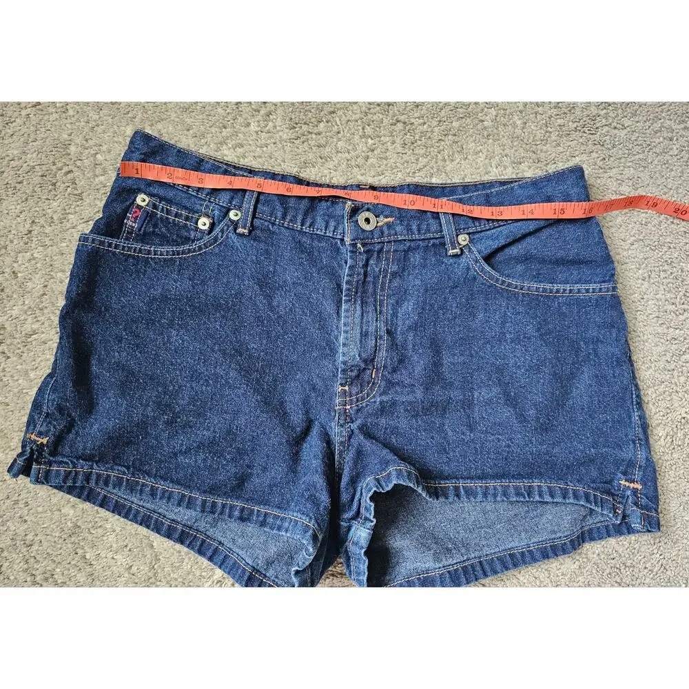 VTG 90’s Women’s GUESS denim short shorts retro size 31 Made USA Style 1193F - Picture 6 of 7